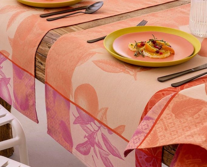 Sale Table Linens
