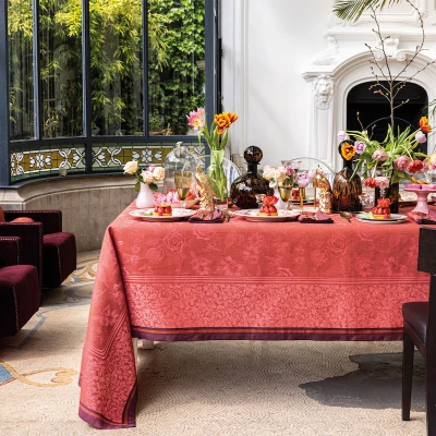 Romance Table Linens