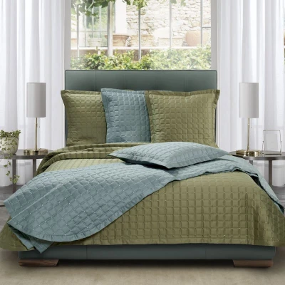 Minerva Quilt Coverlet Aqua View