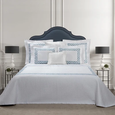 Fretwork Embroidery Positano Quilt