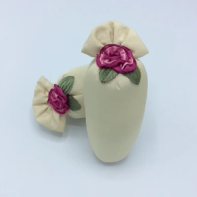 Shoe Stuffers Creme