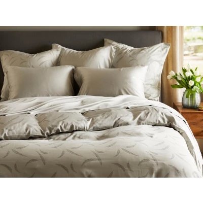 Legna Dahlia Decorative Pillows