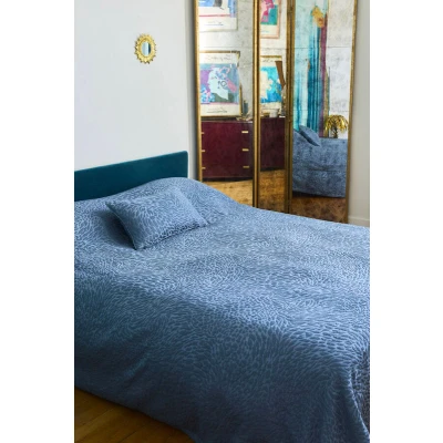 Souvenir Quilt & Pillow Outremer